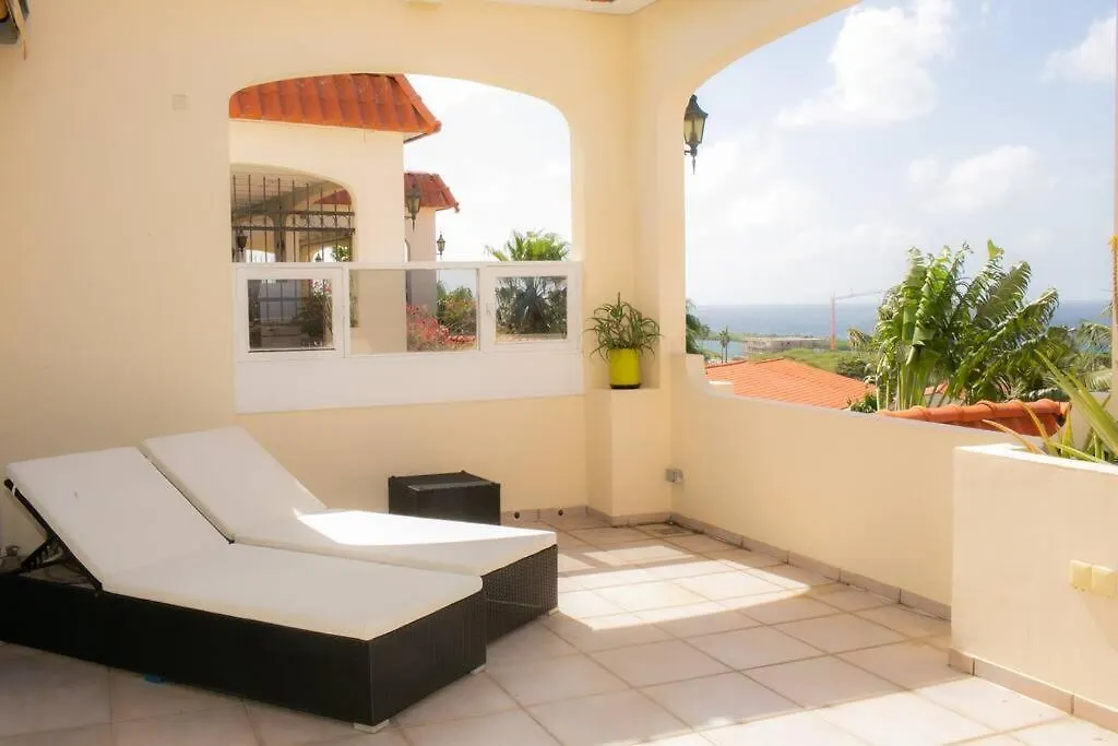 Bluvue Del Mar! Appartement Willemstad Curaçao